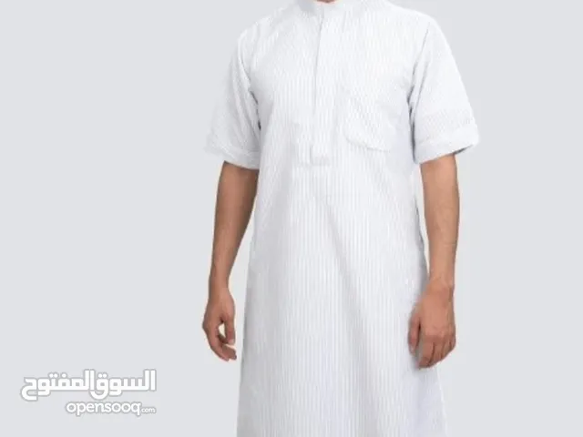 دينارين ثوب نوم بحاله ممتازة قياس اكس لارج حجم وسط لمن طوله بين 160 إلى 170