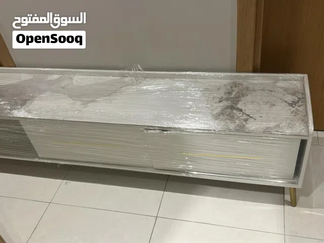 طاوله تليفزيون