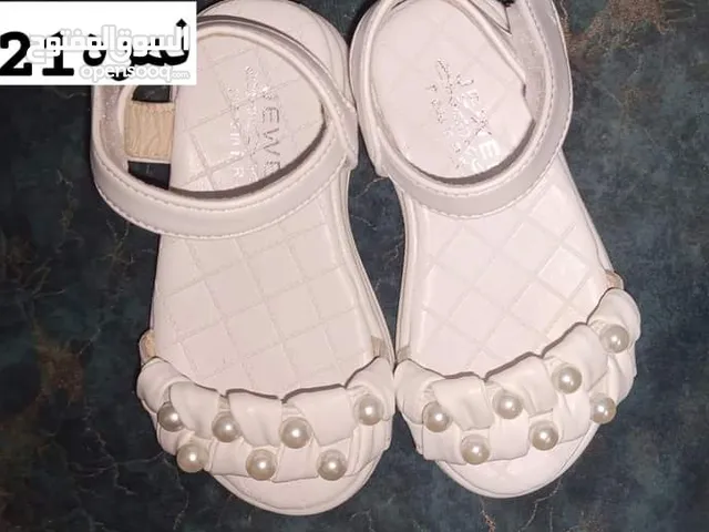 Girls Shoes in Zarqa