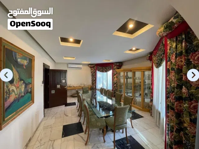 عبدون شارع القاهره فيلا مستقله  للبيع