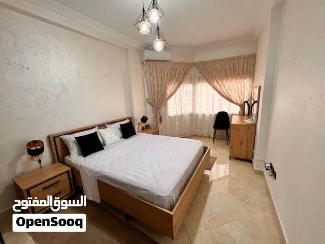 شقة مفروشة للكراء اليومي  على بعد دقيقتين من مركز التسوق الرباط سنتر أكدال