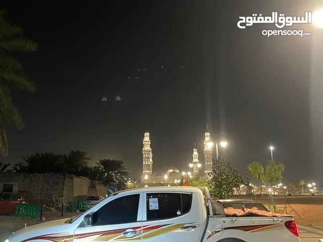 l200 موديل  2009 فحص كامل مالك ثاني من الحره ماشيه 226 الف