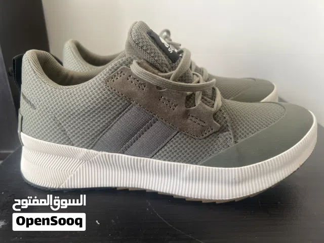 حذاء SOREL جديد