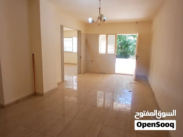 شقه فارغه ارضيه للايجار الجبيهه