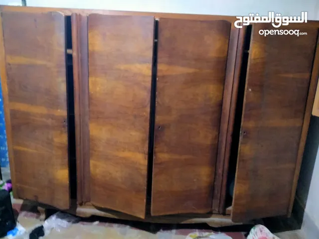 دولاب خشب طبيعى