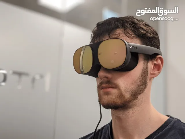 نظارة الواقع الافتراضي htc vive flow