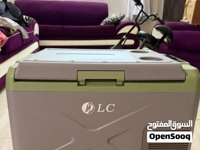 ثلاجه تعمل على ولاعة السياره وكهرباء البيت حجم 30 لتر نوع D L C