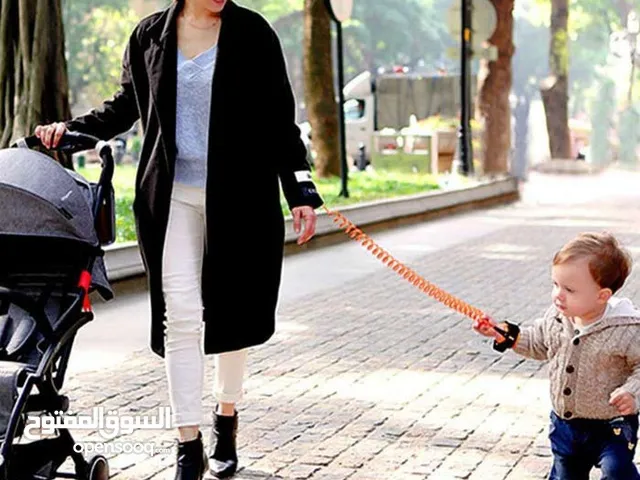 اسوارة  مربط  الامان بين الام و الطفل  اثناء التسوق