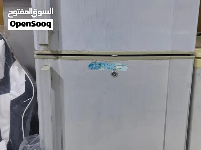 ثلاجة جنرال ديلوكس لون سلفر 18 قدم شغال ممتاز على الهواء