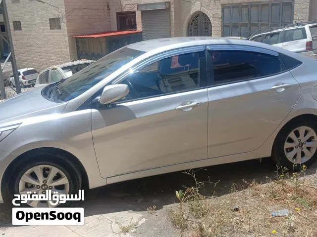 2015 Hyundai Accent Standard