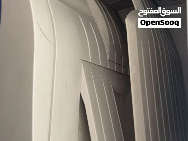 هاي الماكينة هي طابعة/آلة تصوير مكتبية من نوع Xerox WorkCentre 7242 من شركة Xerox