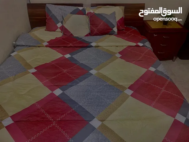 Big offer!! Queen size bed only 450-500