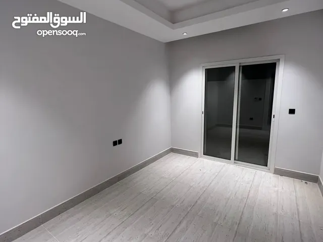 180 m2 1 Bedroom Apartments for Rent in Buraidah Al Nahdah