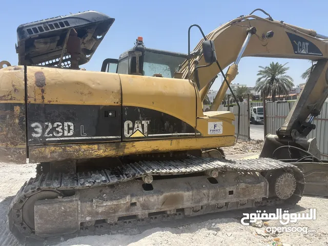 2006 Tracked Excavator Construction Equipments in Hawally