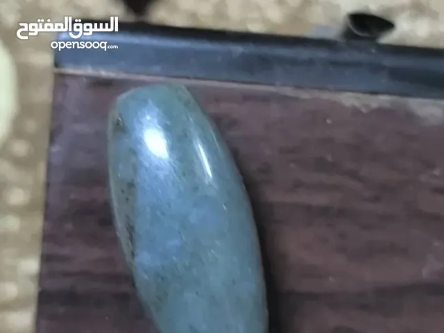 أحجار كريمة (خرزة الحليب) و (إيكلوز)