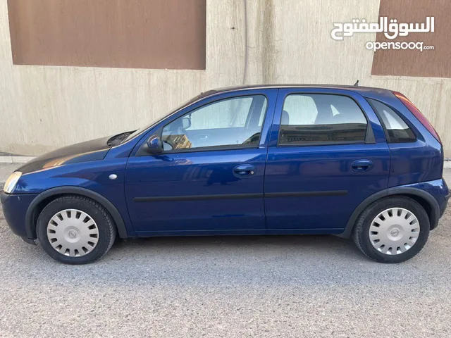 2005 أوبل كورسا Standard