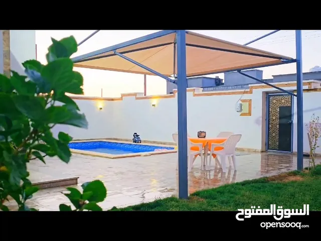 2 Bedrooms Chalet for Rent in Tripoli Al-Baesh