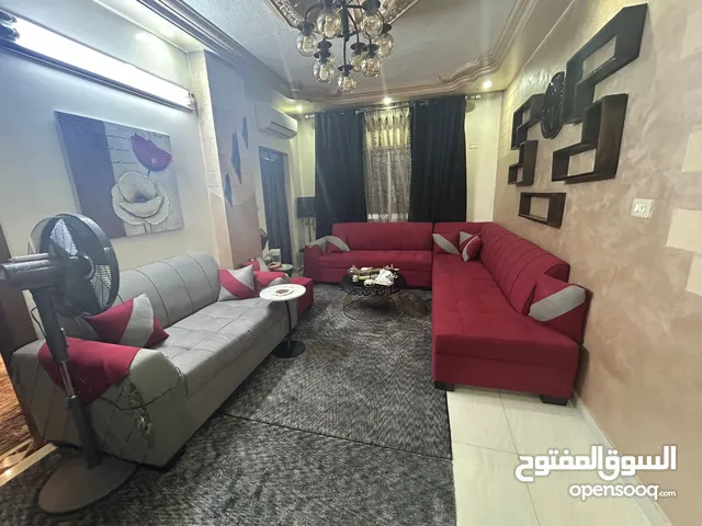 كونر تفصيل بحالة الوكالة بسعر ممتاز 150 معاه هديه