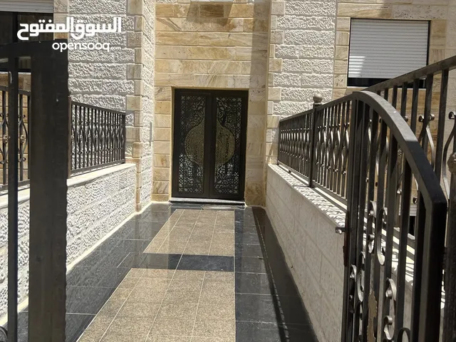 185 m2 3 Bedrooms Apartments for Rent in Salt Shafa Al-Amriya