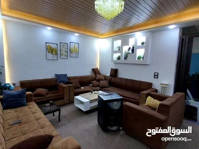200 m2 More than 6 bedrooms Townhouse for Sale in Irbid Bait Ras