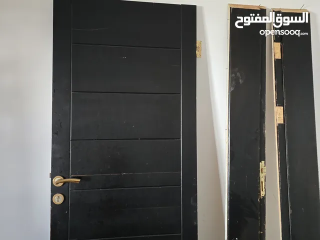 ابواب خشب سويدي مستعمل نظيفه