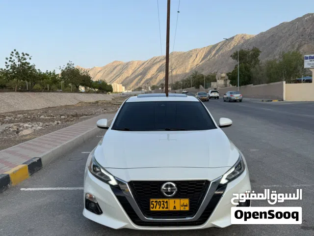 2019 نيسان التيما SV