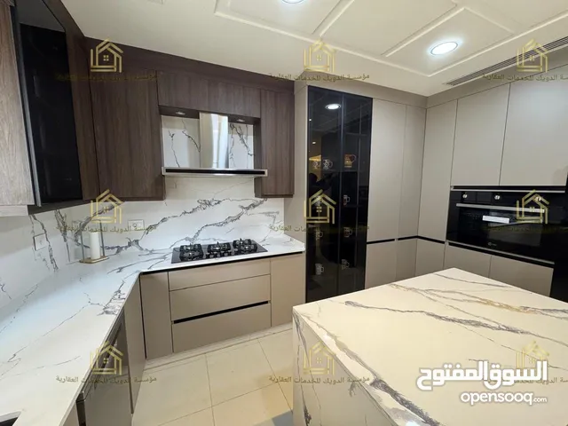 250 m2 3 Bedrooms Apartments for Rent in Amman Abdoun
