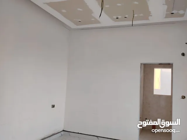 145 m2 4 Bedrooms Apartments for Sale in Muscat Al Maabilah