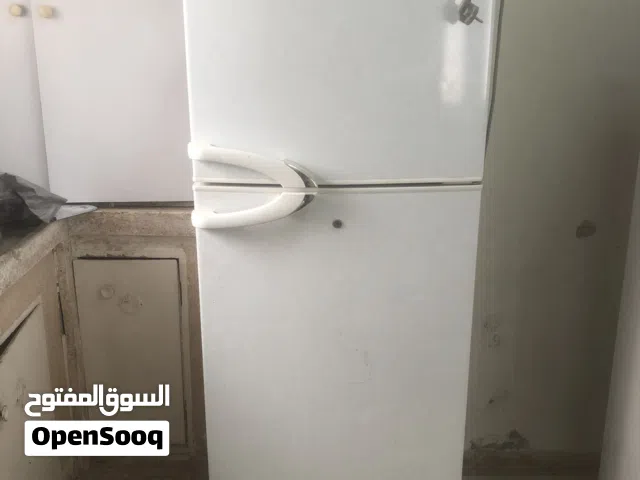 ثلاجه وغاز للبيع