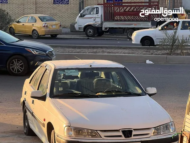 Peugeot 405  in Baghdad