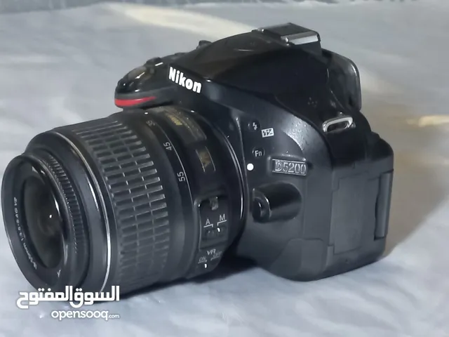 كاميرا نيكون D5200 للبيع