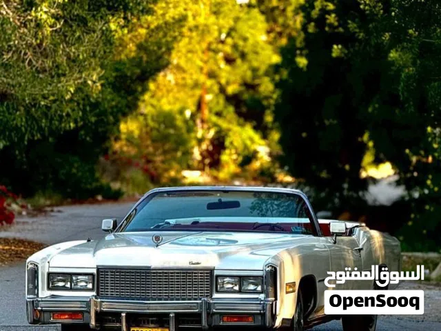 1975 كاديلاك اسكاليد Premium