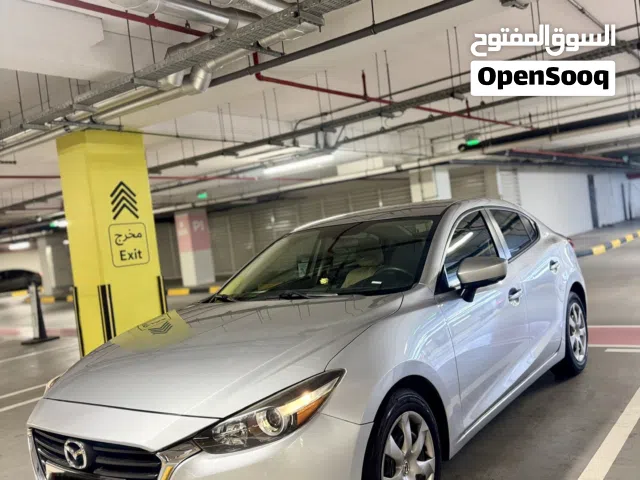 2018 مازدا 3 Standard