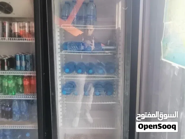 ثلاجة عرض للبيع