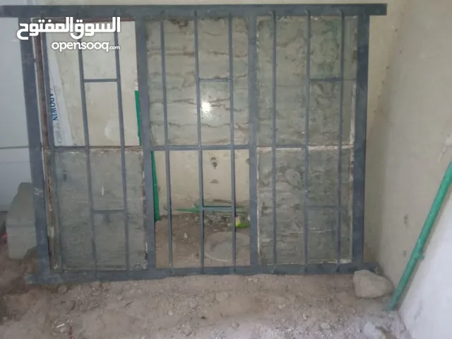 شباك مستعمل نظيف طول متر و5 عرض 150