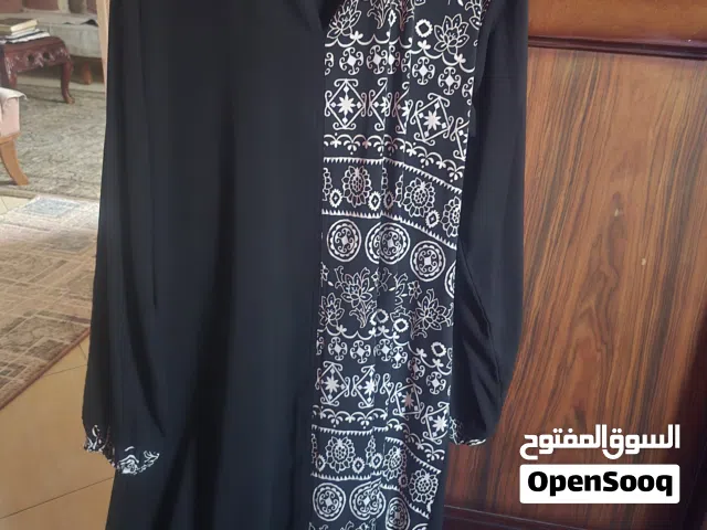 عبايه نصفين