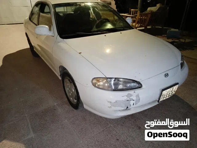 1995 هيونداي افانتي SE