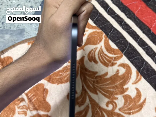 Apple iPad Pro 13 256 GB in Baghdad