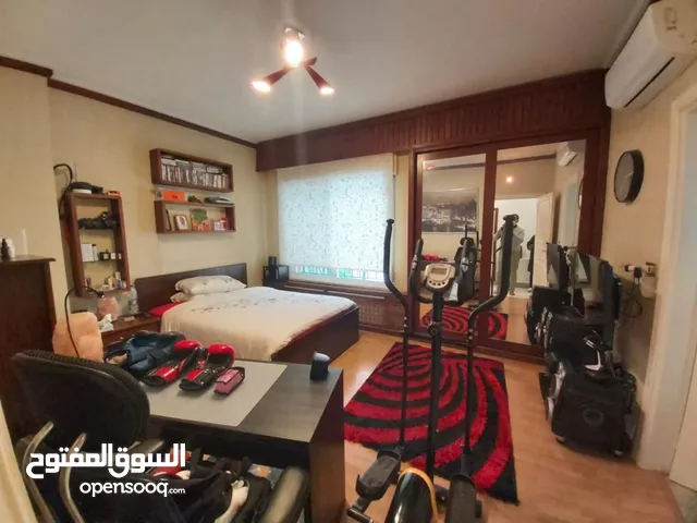 425 m2 4 Bedrooms Apartments for Rent in Amman Deir Ghbar