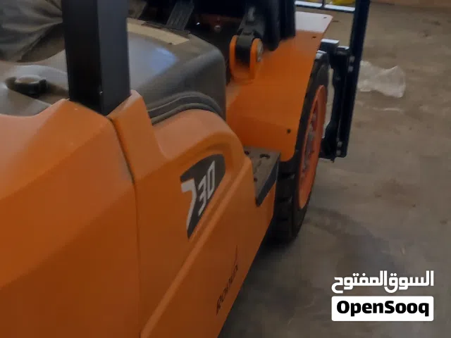 فوركة 3 طن الطول 4 متر  السعر 90 الف