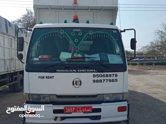 7 ton 10 ton 3 ton truck for rent all Muscat oman