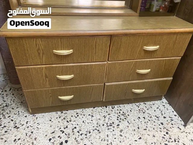 تواليت او بيرو مع موري خشب زان للبيع