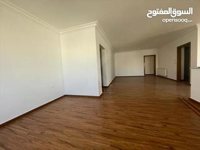 200 m2 3 Bedrooms Apartments for Sale in Amman Khalda