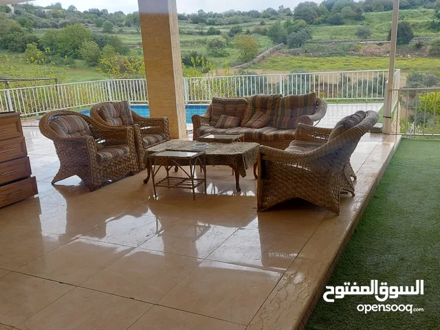 1100 m2 More than 6 bedrooms Villa for Sale in Ajloun I'bbeen
