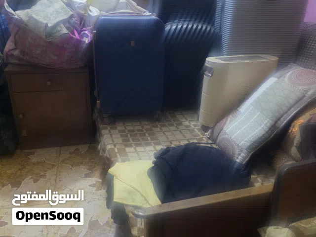 غرفة نوم خشب صاج الغرفة كاملة مابيها خلل فقط باب سرير بي كسر بسيط