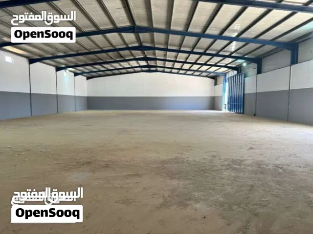 هنقر للايجار . في طريق المشتل عين زارة