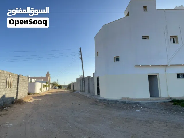 100 m2 4 Bedrooms Townhouse for Sale in Tripoli Abu Sittah