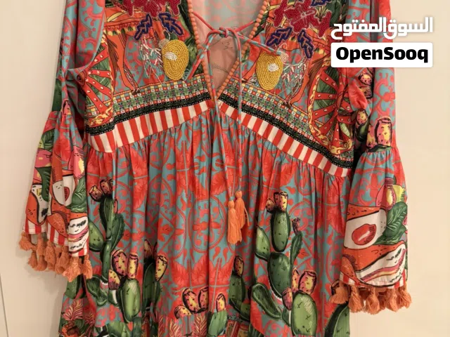 عبايات وشيل وشنط نسائية ماركات راقية