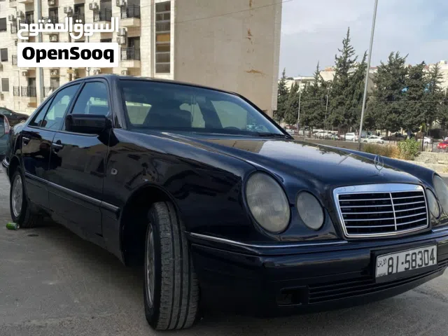 1997 مرسيدس بنز الفئة-E E 200