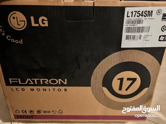 شاشه كومبيوتر 17 inch ماركت LG استعمال خفيف جدا مع جميع الاغراض